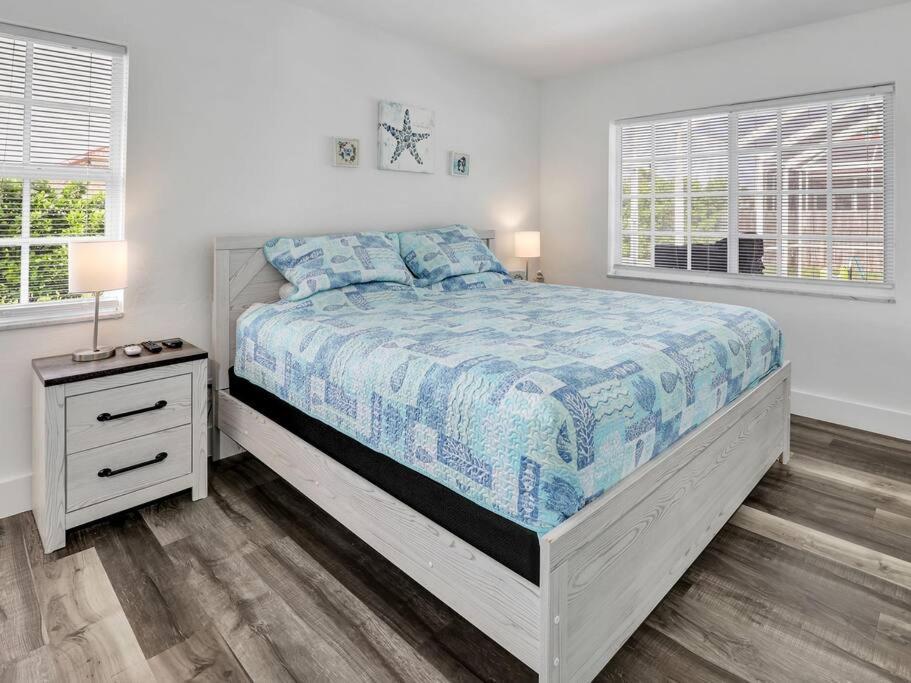 Elevated 1152 - Serene Family Friendly 4 Bed Pool Home Marco Island Dış mekan fotoğraf